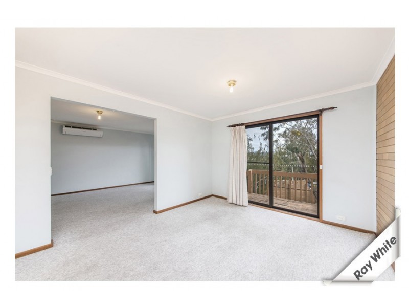 8 Hallen Close, Swinger Hill ACT 2606