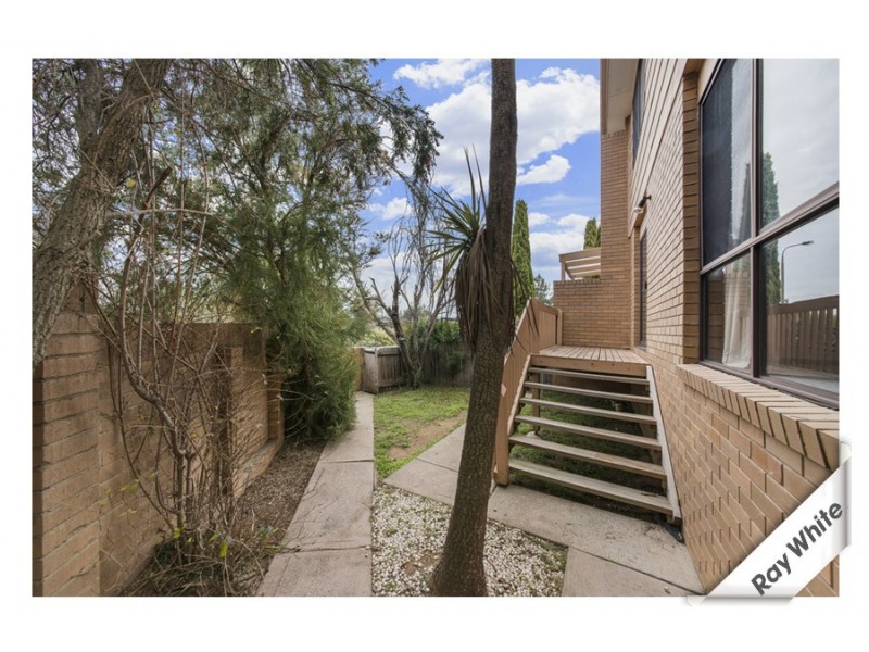 8 Hallen Close, Swinger Hill ACT 2606