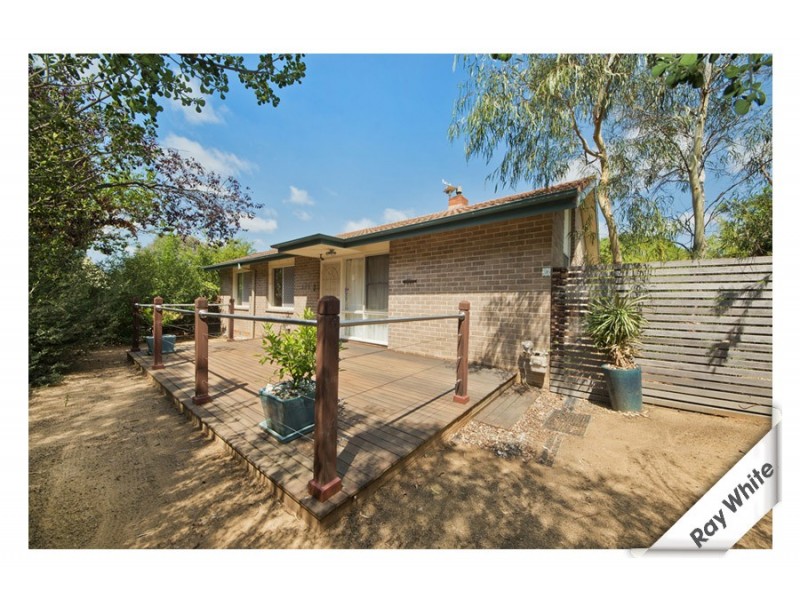 36 Kitchener Street, Hughes ACT 2605