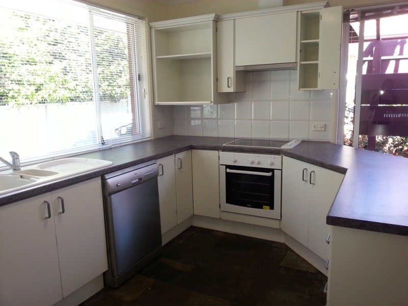 19 DOBSON Place, Watson ACT 2602