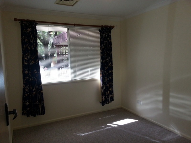 19 DOBSON Place, Watson ACT 2602