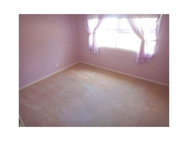 9 Bage Place, Mawson ACT 2607