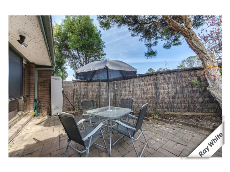 4/5 Lane Poole Place, Yarralumla ACT 2600