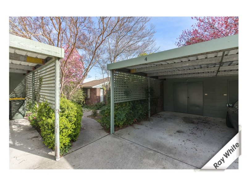 4/5 Lane Poole Place, Yarralumla ACT 2600
