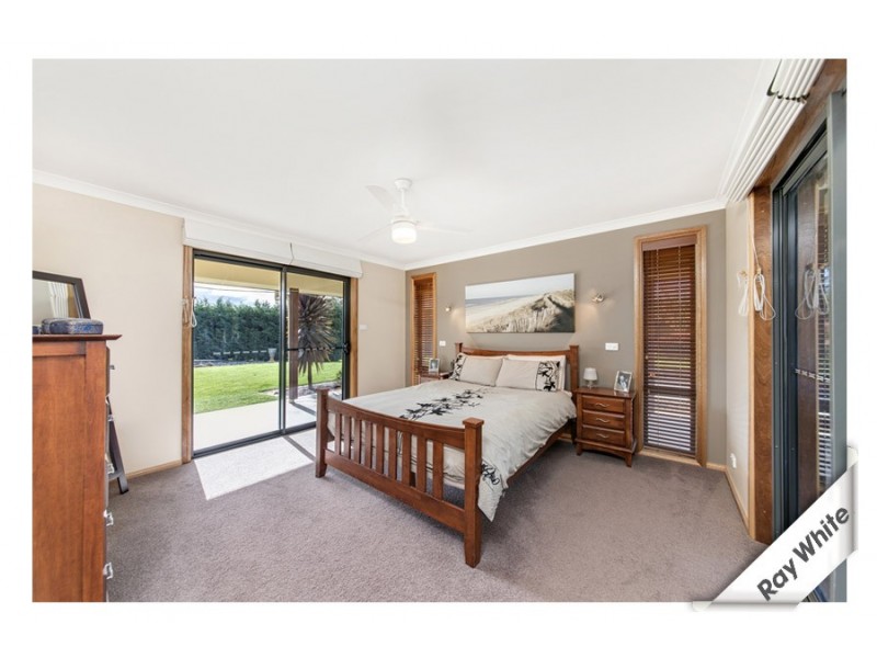 9 Roper Place, Royalla NSW 2620