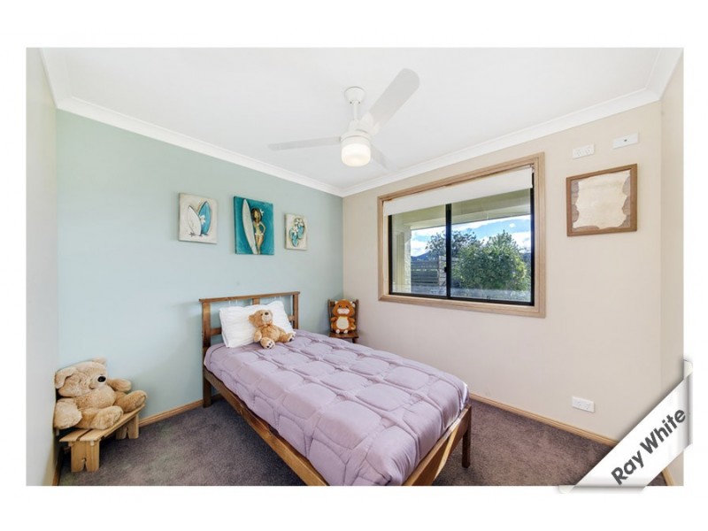 9 Roper Place, Royalla NSW 2620