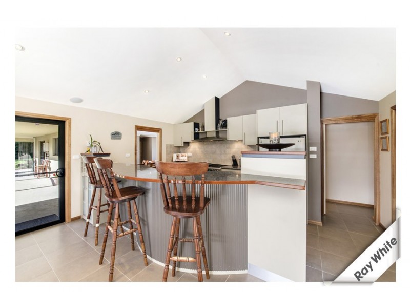 9 Roper Place, Royalla NSW 2620