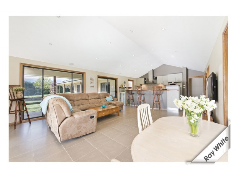9 Roper Place, Royalla NSW 2620