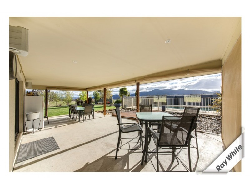 9 Roper Place, Royalla NSW 2620