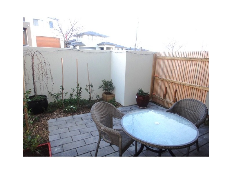 18/311 Flemington Road, Franklin ACT 2913