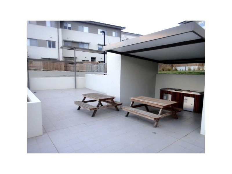 18/311 Flemington Road, Franklin ACT 2913