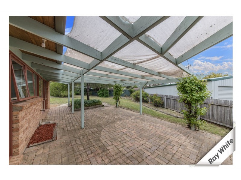 9 Beazley Crescent, Calwell ACT 2905