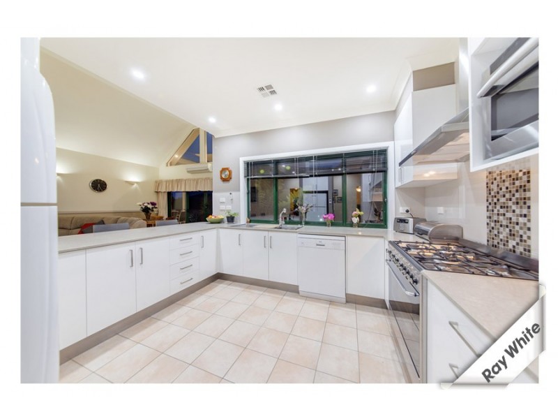 4 Winser Crescent, Kambah ACT 2902