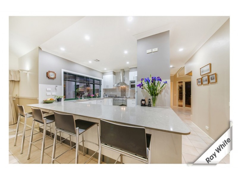4 Winser Crescent, Kambah ACT 2902
