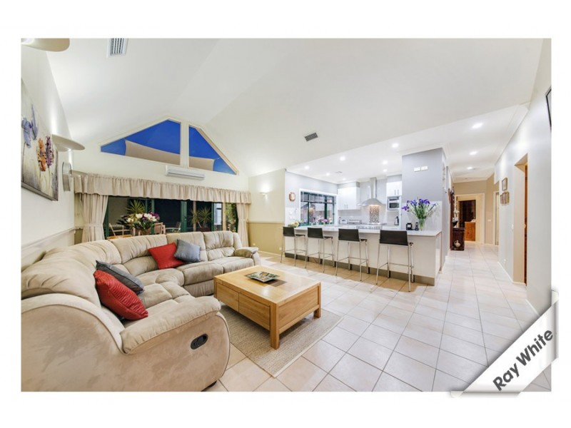 4 Winser Crescent, Kambah ACT 2902