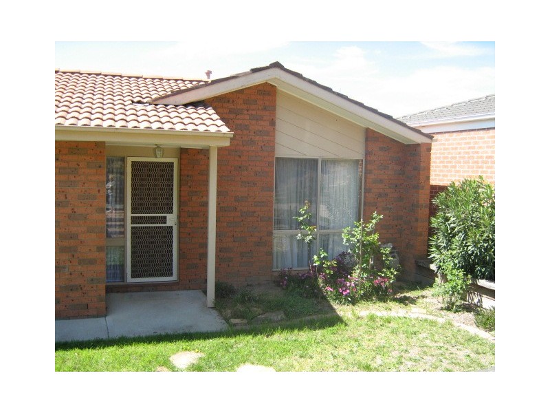 13 SHARMAN PLACE, Gordon ACT 2906