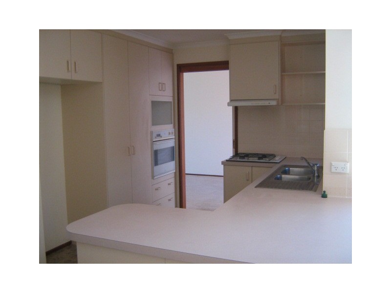 13 SHARMAN PLACE, Gordon ACT 2906