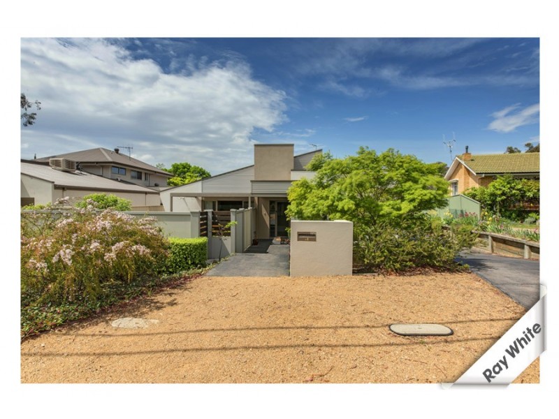 2/1 Thomson Street, Chifley ACT 2606