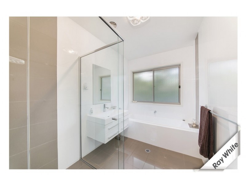 2/1 Thomson Street, Chifley ACT 2606