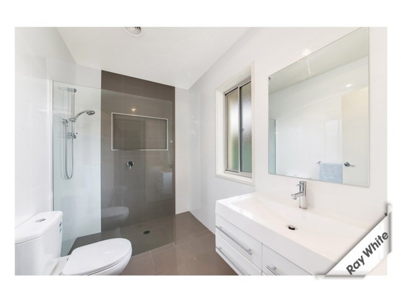 2/1 Thomson Street, Chifley ACT 2606