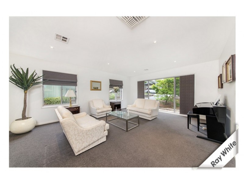2/1 Thomson Street, Chifley ACT 2606