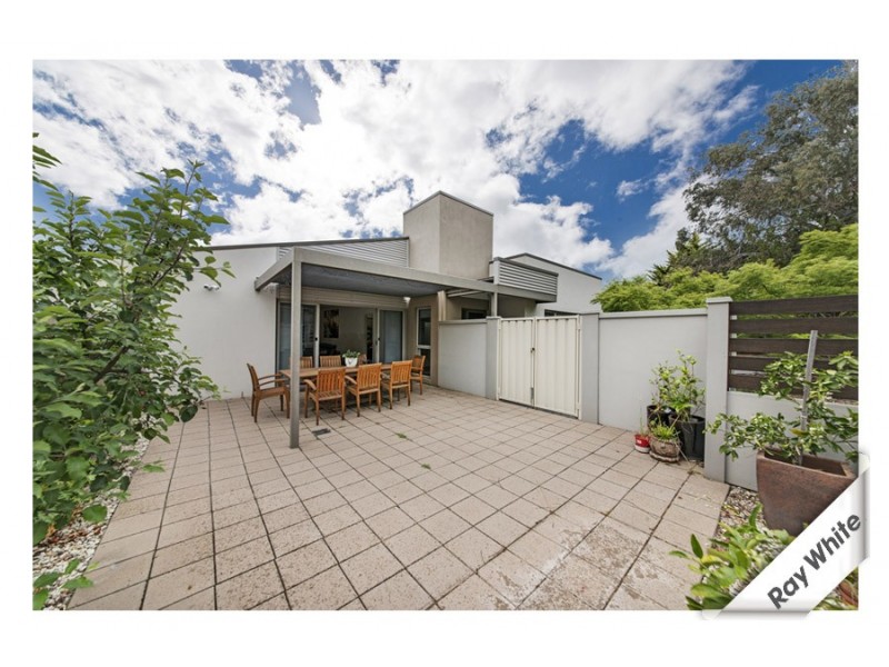 2/1 Thomson Street, Chifley ACT 2606