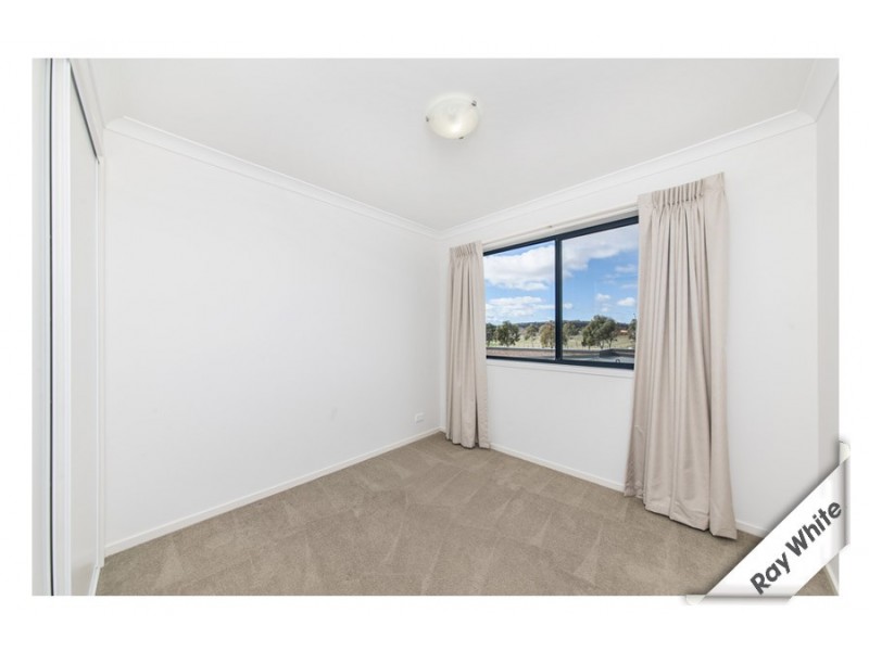 4/4 Jeff Snell Crescent, Dunlop ACT 2615