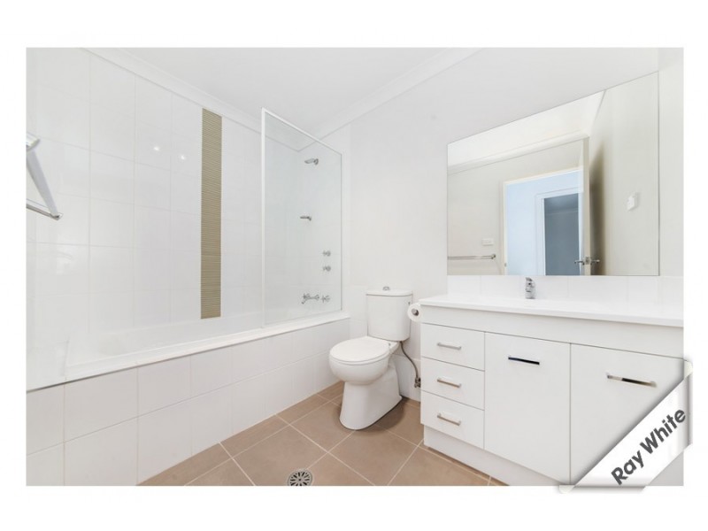 4/4 Jeff Snell Crescent, Dunlop ACT 2615