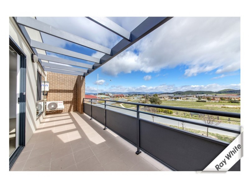 4/4 Jeff Snell Crescent, Dunlop ACT 2615