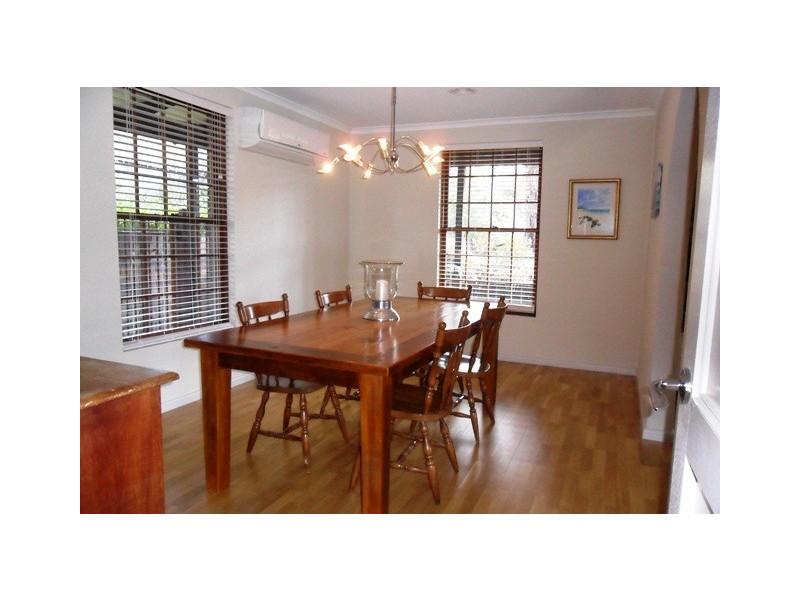 5 DOUGLASS PLACE, Spence ACT 2615