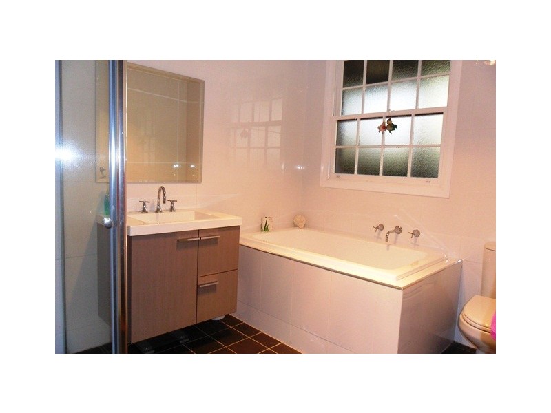 5 DOUGLASS PLACE, Spence ACT 2615