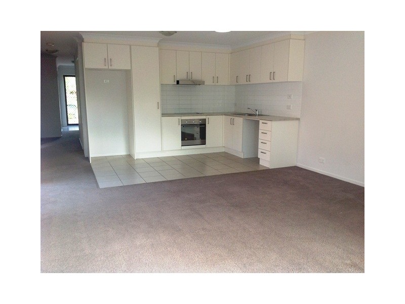 84 TAY STREET, Watson ACT 2602