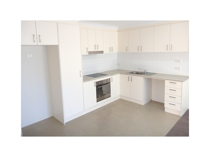84 TAY STREET, Watson ACT 2602