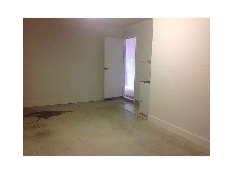 84 TAY STREET, Watson ACT 2602