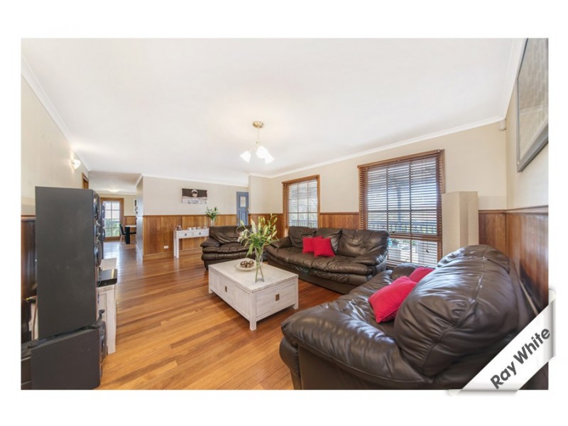 12 Wootton Crescent, Gordon ACT 2906