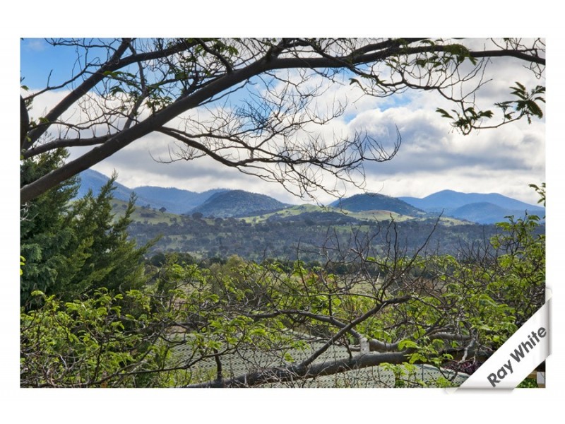 12 Wootton Crescent, Gordon ACT 2906