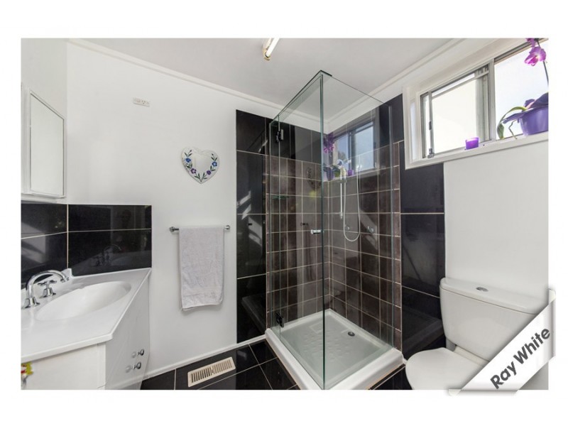 32 Adinda Street, Waramanga ACT 2611