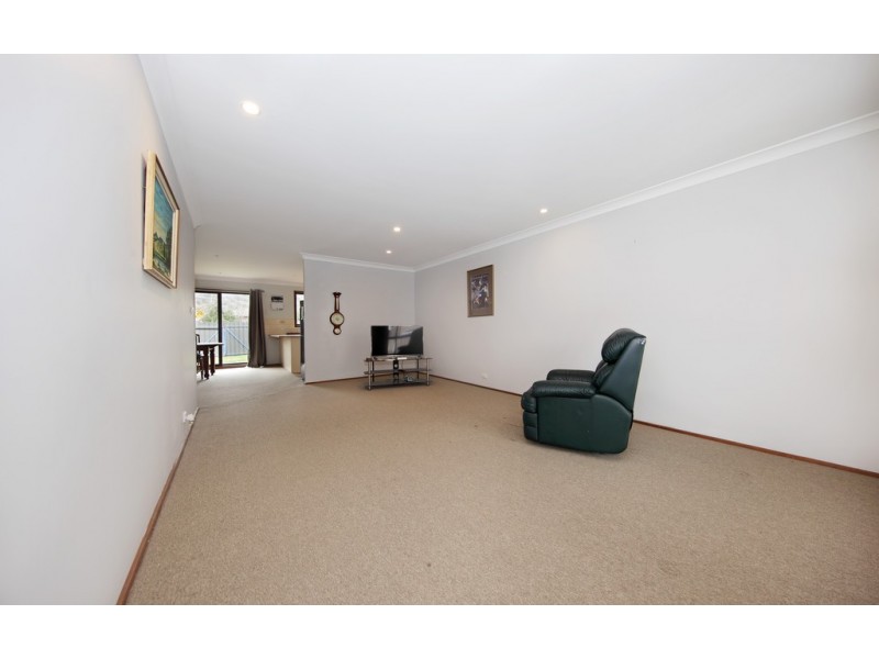8 Dane Close, Calwell ACT 2905
