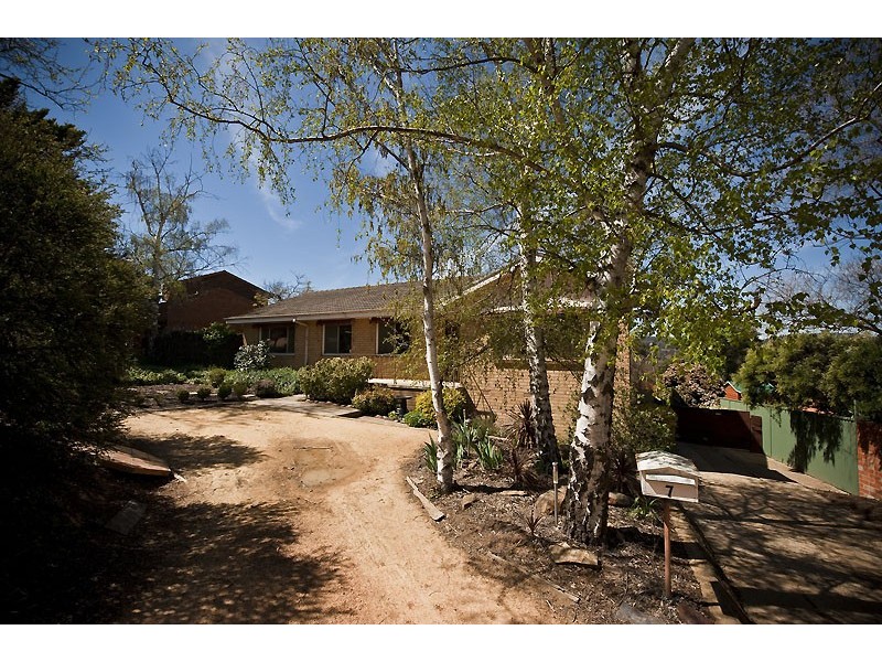 7 CLARKSON STREET, Pearce ACT 2607