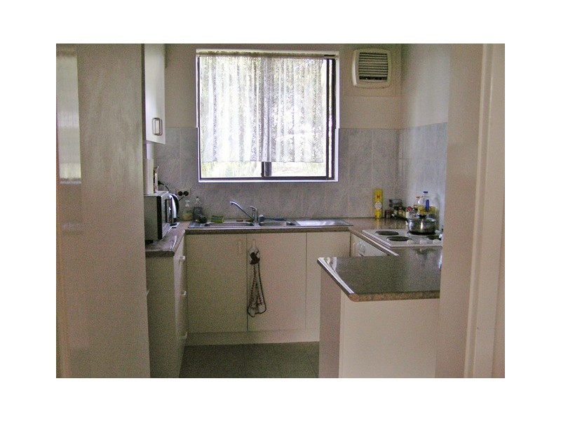 4/5 WALSH PLACE, Curtin ACT 2605