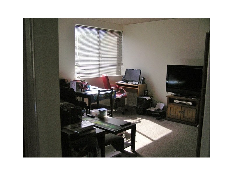 4/5 WALSH PLACE, Curtin ACT 2605