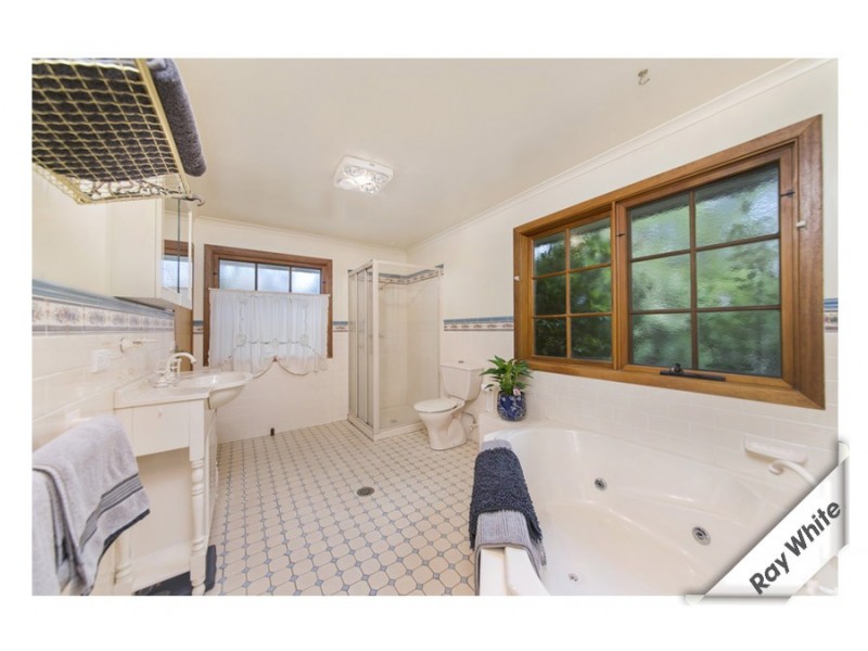 12 Wootton Crescent, Gordon ACT 2906