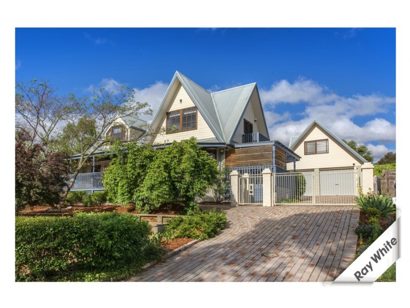 12 Wootton Crescent, Gordon ACT 2906