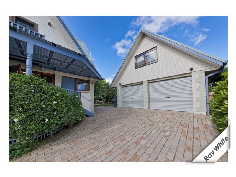 12 Wootton Crescent, Gordon ACT 2906