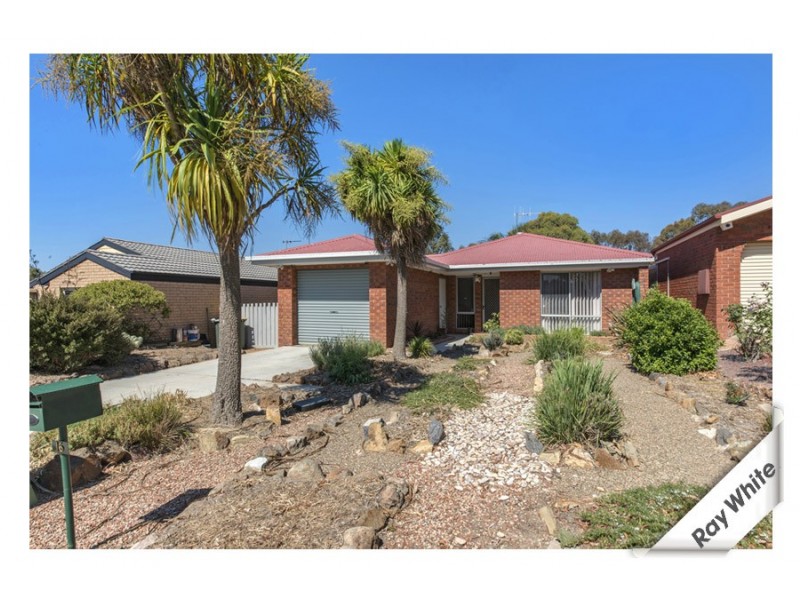 16 Yumba Avenue, Ngunnawal ACT 2913