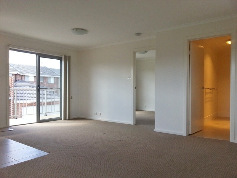 4/2 Wilenski Street, Casey ACT 2913