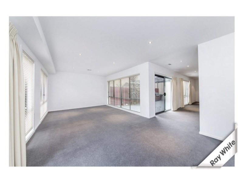 24/215 Aspinall Street, Watson ACT 2602