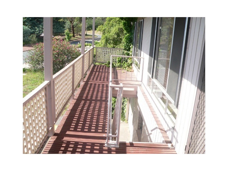 33 GLEDDEN STREET, Chifley ACT 2606