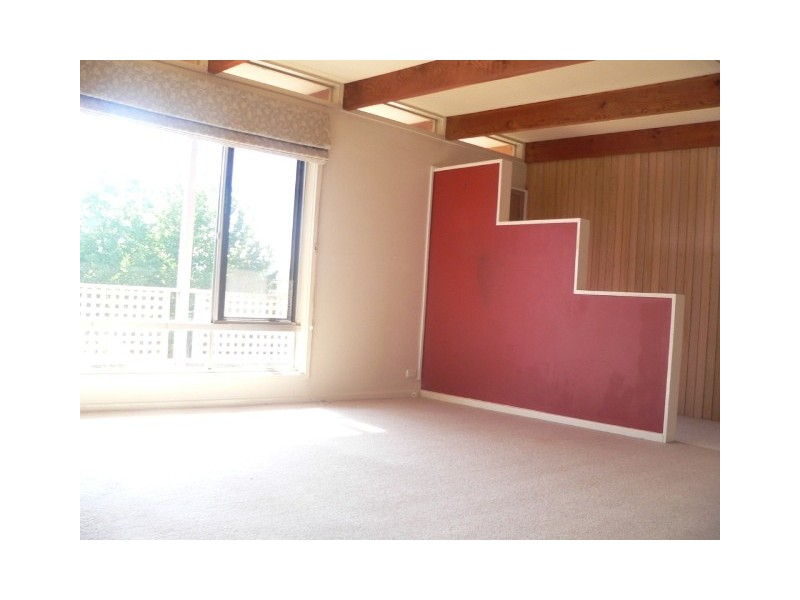 33 GLEDDEN STREET, Chifley ACT 2606