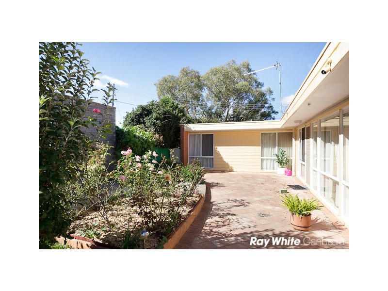 5 CUMBRAE PLACE, Kambah ACT 2902